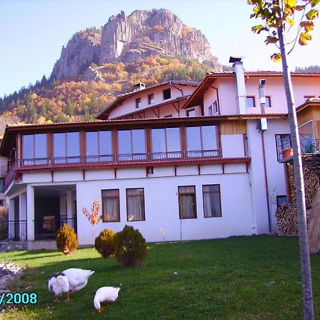 Ribkata Family Hotel Smolyan Exterior photo
